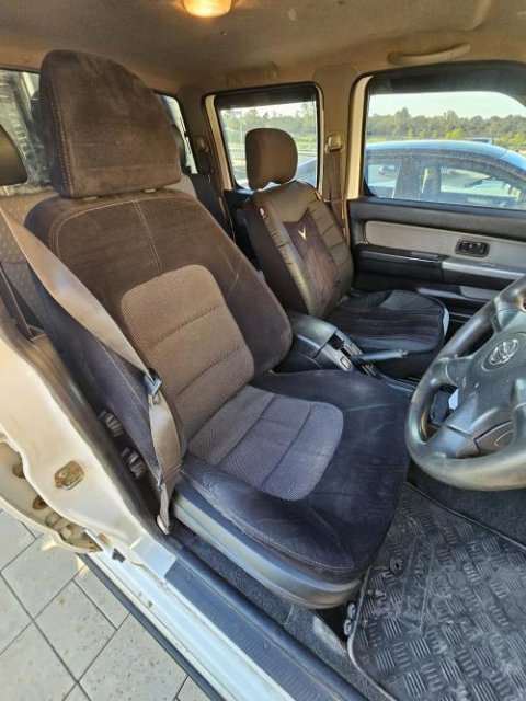 Navara Seat Adapter Kit