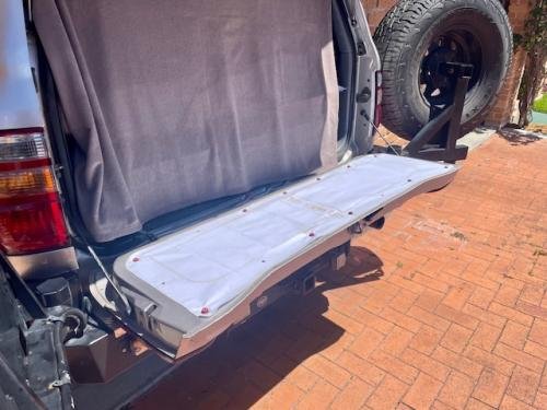 100 / 105 Series Landcruiser tailgate storage mod