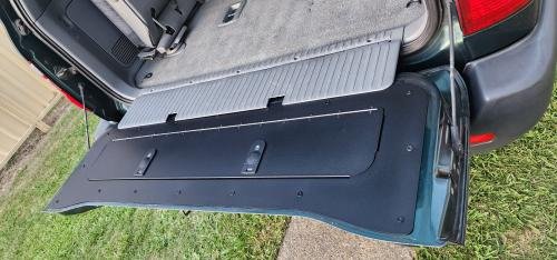 100 / 105 Series Landcruiser tailgate storage mod