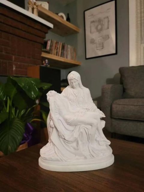 Pieta Sculpture (Small)