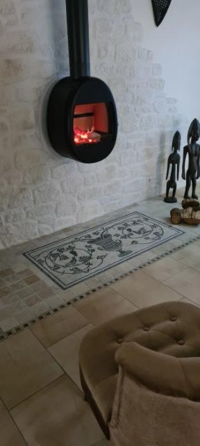 Vine in the Krater Mosaic