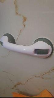 Sturdy Bathroom Shower Suction Cup Grab Bar Handle