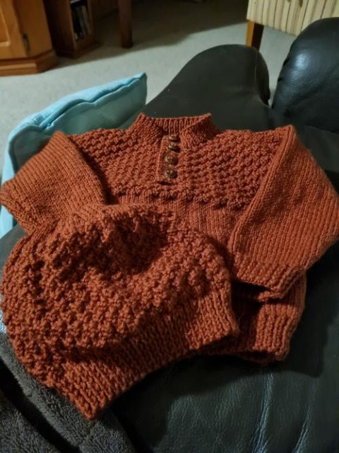 Sweater Knitting Pattern (K439)