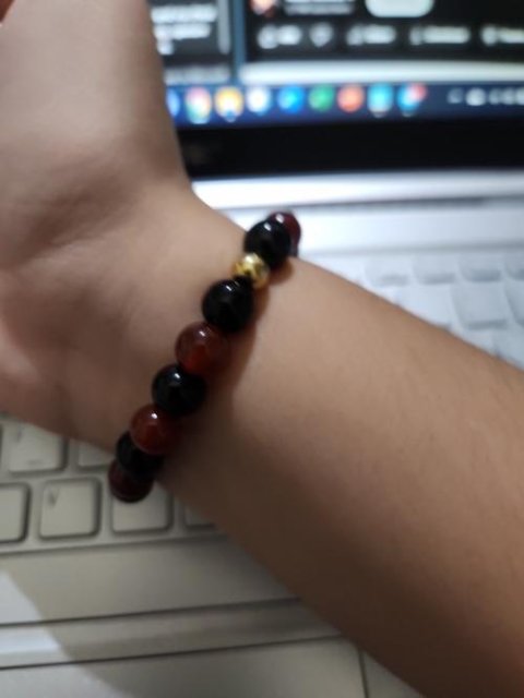 Pwera Usog | Anti-Usog Bracelet (Natural Red Agate and Black Onyx 8mm)