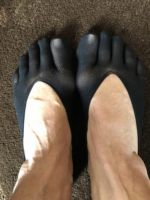 Evissa Toe Separator Socks: Plantar Relief, Foot Alignment