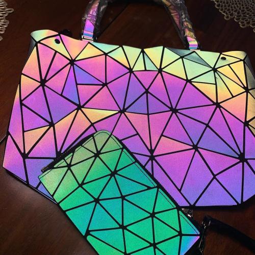 Geometric Luminous Holographic Reflective Women Shoulder Bag