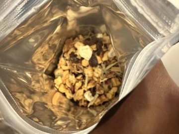 KONA PINEAPPLE POP | Luscious, crisp, and tropical review