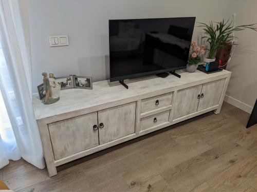 Mueble Tv Baratti en Color Blanco Roto