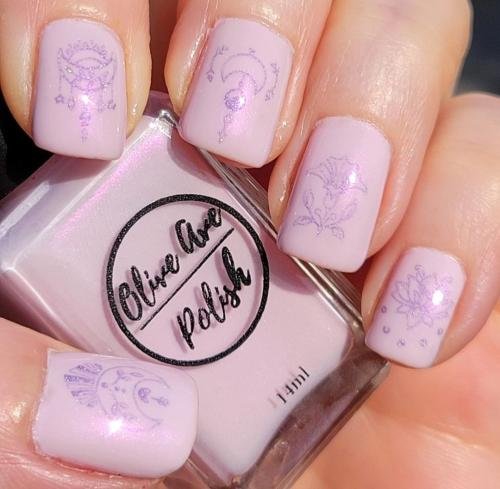 Elwell | pale lavender with pink shimmer