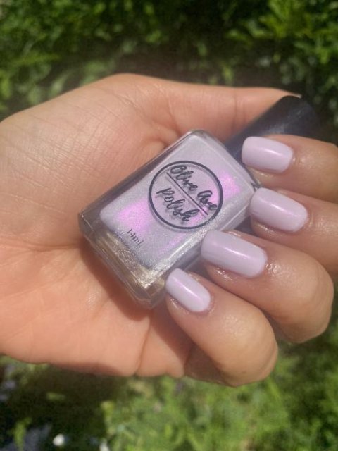 Elwell | pale lavender with pink shimmer