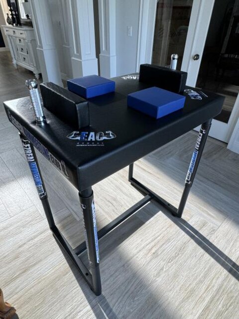 Professional Armwrestling Table