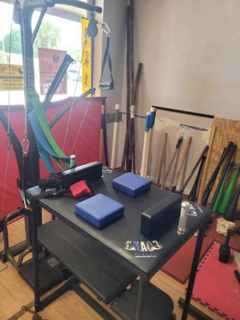 Standard Armwrestling Table