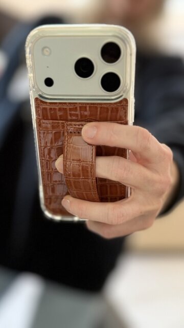 Cocoa Croc Original Case by Mary Beth Wilhelm – Walli Cases
