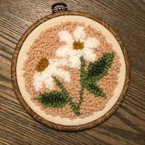 Pink Daisies Punch Needle Kit review