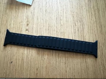 Leather Link Magnetic Strap For Apple Watch review