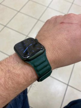 Leather Link Magnetic Strap For Apple Watch review