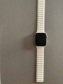 Leather Link Magnetic Strap For Apple Watch review
