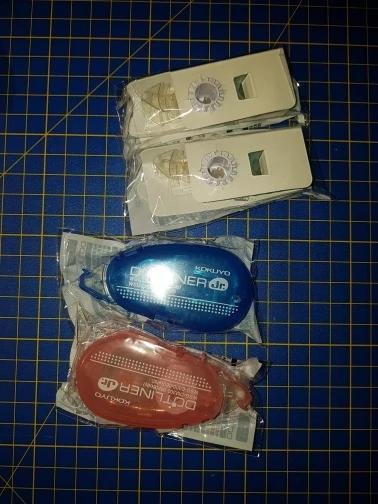 Reusable Double-Sided Adhesive Tape Roller