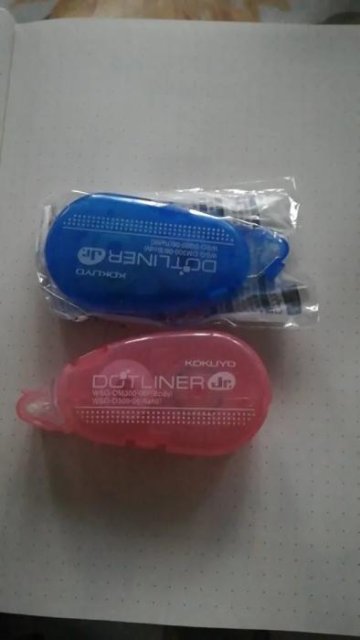 Reusable Double-Sided Adhesive Tape Roller
