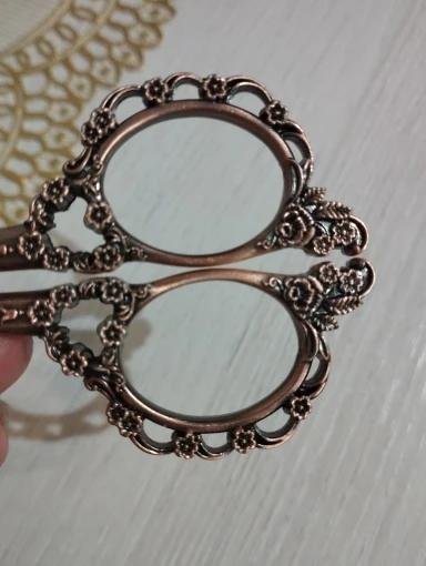 Vintage Floral Scissors
