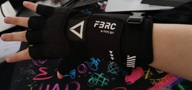 G-Type 021 Black Red Gauntlet Gloves