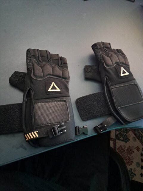 G-Type 021 Black Red Gauntlet Gloves