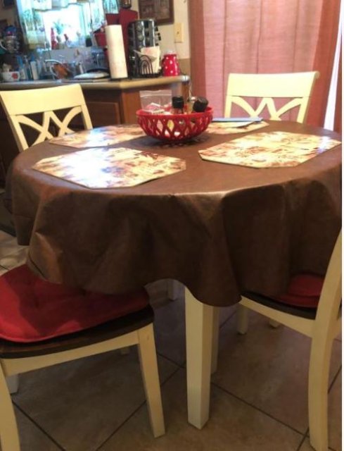 Round Vinyl Tablecloth With Flannel Backing
