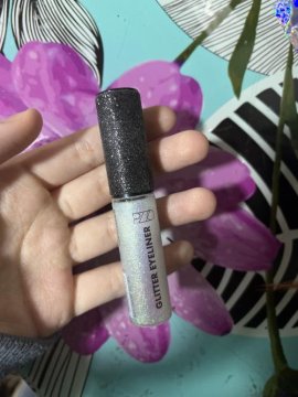 Delineador de ojos Glitter review