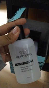Quita Esmalte review