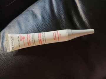 Crema Contorno de Ojos y Labios Hyaluronic Boost review