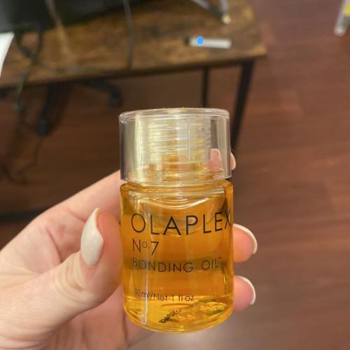 Aplicación del aceite olaplex número 7,dale ese brillo y protección a , Olaplex
