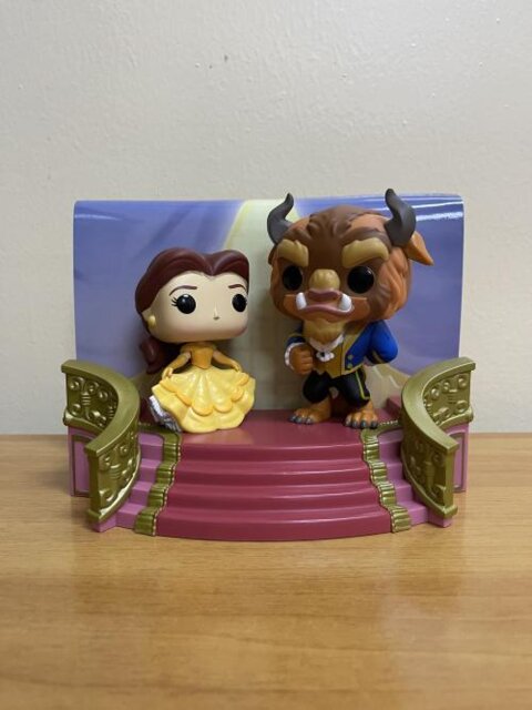 Funko Moment : Disney Beauty & Beast- Formal Belle & Beast
