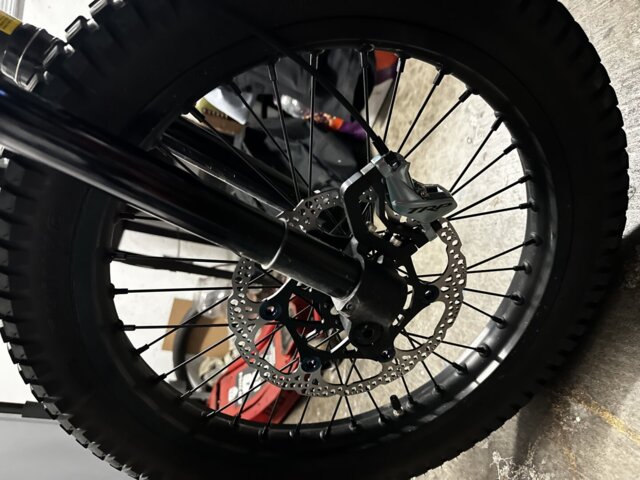 Warp 9 Sur Ron Floating 220mm ローター Sur Ron Segway (リア- Sur Ron OEM ハブ) Upgraded to 220mm Warp 9 Rotors : r⁄Surron