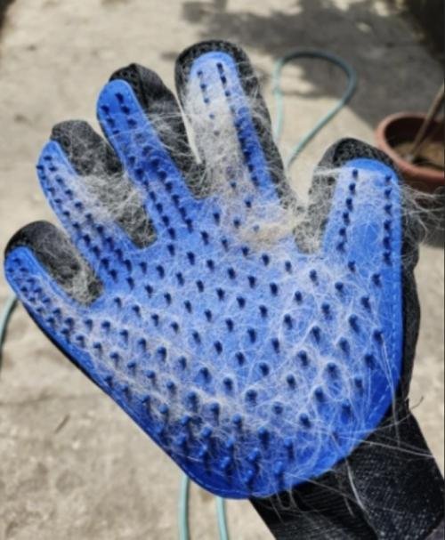 MrFluffyFriend™ - Glove Brush