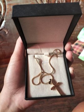 Cross Necklace review