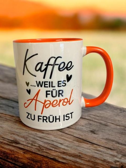 Tasse farbige Innenseite/ Griff, 10 Farben, 12er Tray (1 Stk. 1,99 €)