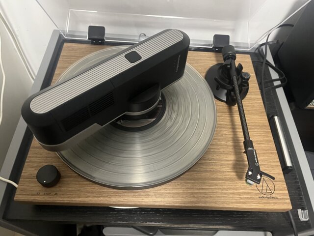 HumminGuru Orbit アナログレコード静電気除去機