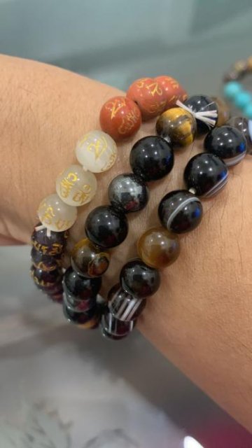 Zen Om Mani Padme Hum - 7 Chakra Bracelet