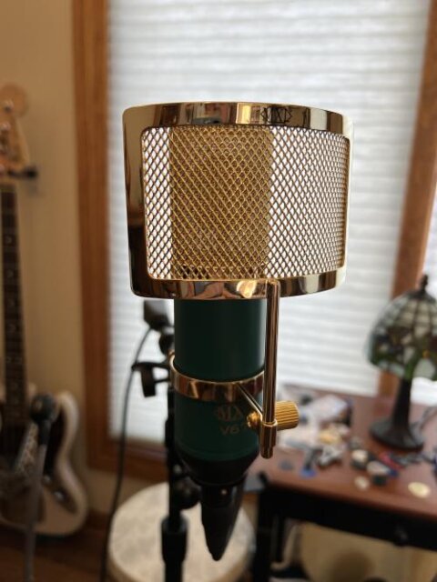Gold Metal Mesh Pop Filter Model PF-005-G, MXL Mics
