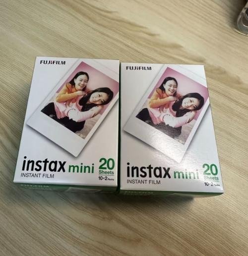 [全新現貨] Fujifilm Instax Mini 富士即影即有菲林相紙 (白邊框孖裝合共20張相紙)
