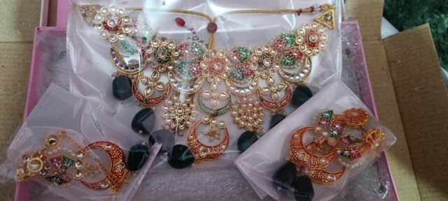 Kundan Meenakari Set (08-0452)