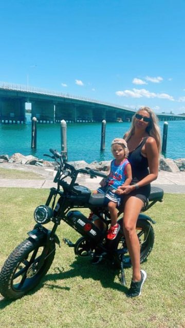 Cooly Cruiser Electric Bike