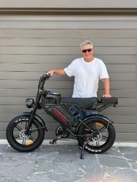 Cooly Cruiser Electric Bike