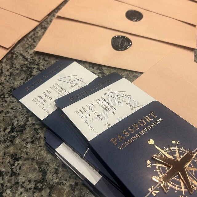 Passeport de voyage, invitation de mariage - Nouveau