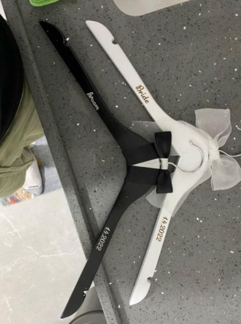 Personalized Wedding Hangers 👰🤵