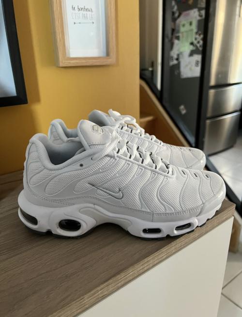 Air Plus TN Triple White tnairshoes