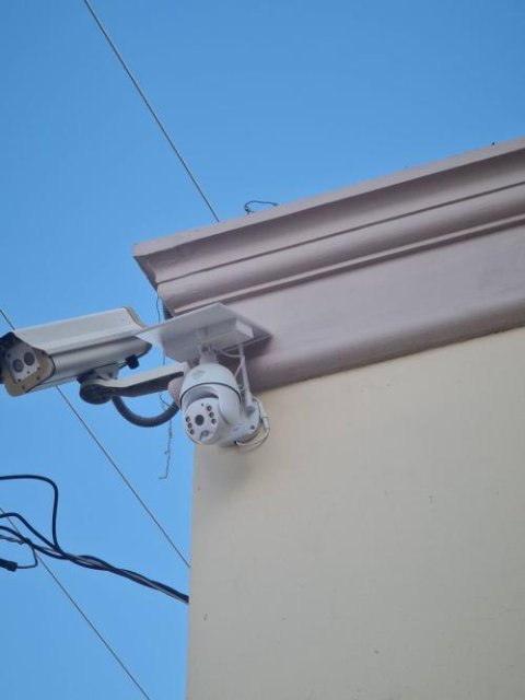 Cámara Solar Versión Wifi Metal 2MP