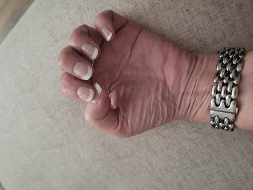 Customer nails