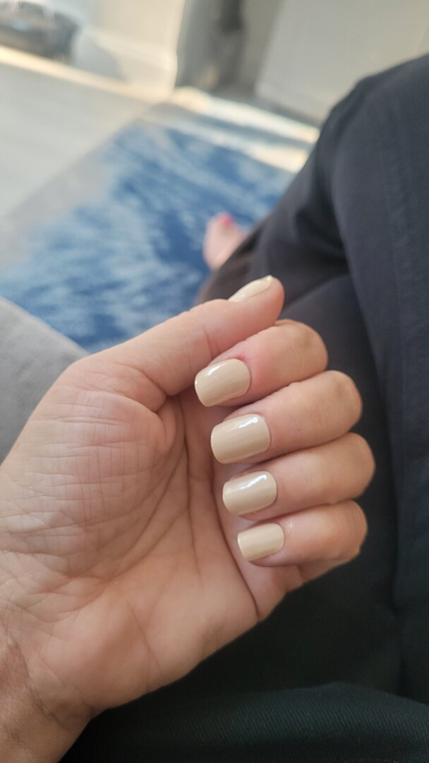 Customer nails