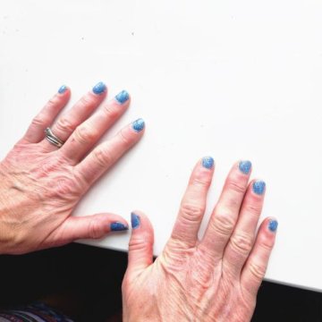 Blue Glitter review